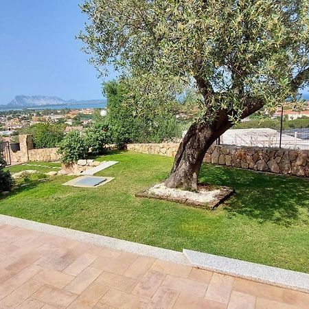 Appartamento Il Corbezzolo, Trilocale piano terra, vista mare, ottima posizione San Teodoro  Esterno foto