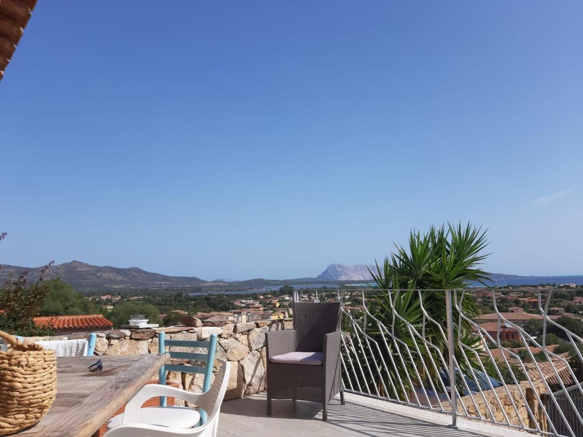 Appartamento Il Corbezzolo, Trilocale piano terra, vista mare, ottima posizione San Teodoro  Esterno foto
