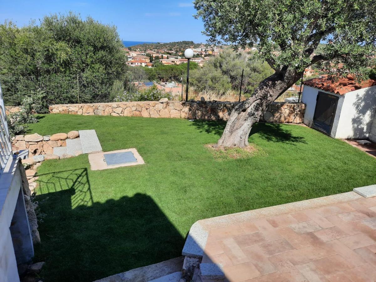 Appartamento Il Corbezzolo, Trilocale piano terra, vista mare, ottima posizione San Teodoro  Esterno foto
