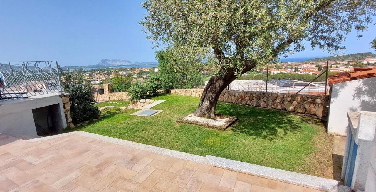 Appartamento Il Corbezzolo, Trilocale piano terra, vista mare, ottima posizione San Teodoro  Esterno foto